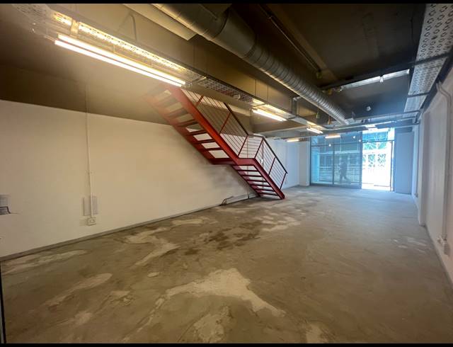 133M² OFFICE TO LET IN ROSEBANK
